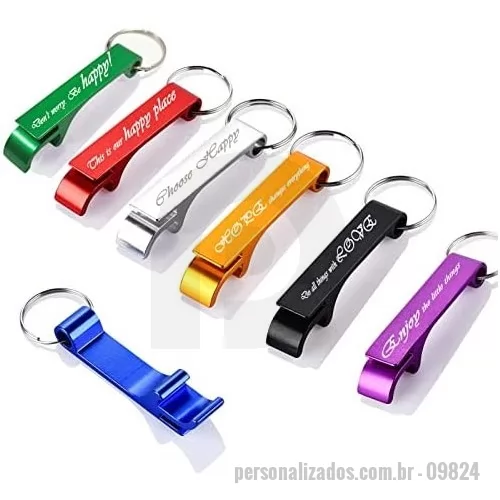 Abridor de latinha personalizado - Chaveiro abridor de metal formato “pé de galinha”.  Largura :  1,1 cm  Comprimento :  6,5 cm  Medidas aproximadas para gravação (CxL):  5,3 cm x 1 cm  Tamanho total aproximado  (CxL):  8,4 cm -comprimento com argola  Peso aproximado (g):  10