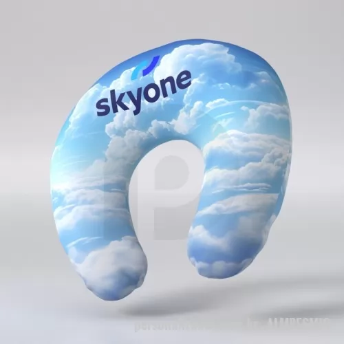 Almofada de pescoço personalizada - Almofada de Pescoço Microfibra, Um ótimo brinde para campanhas promocionais por redes de hotelaria, agências de turismo, companhias aéreas e empresas que atuam direta ou indiretamente neste ramo, a almofada de pescoço em microfibra personalizada é o brinde para que sua marca esteja sempre com o cliente durante as viagens. A almofada de Pescoço em microfibra é bem macia e confortável, sendo muito utilizada em longas viagens, possui tamanho perfeito e design projetado para dar sustentação, descansando o pescoço com conforto, a alta qualidade do material faz com que a almofada de pescoço não fique com deformações após o uso, mantendo-a sempre bonita.