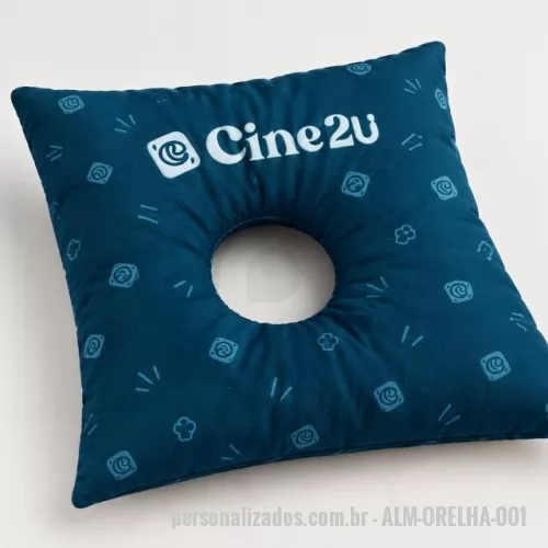 Almofada personalizada - Almofada desenvolvida para proporcionar conforto ao dormir, evitando pressão na orelha e em piercings. Possui furo central e tecido macio e resistente. Ideal para brindes, ações promocionais e revenda, totalmente personalizável com logo, cores e identidade visual da sua marca.