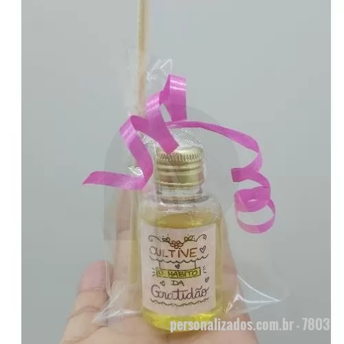 Aromatizador com varetas personalizado - Aromatizador de ambiente a arte para o rótulo é adesivo , personalização  para o seu evento Colocamos nomes, data, idade, logotipo Fazemos para todas ocasiões