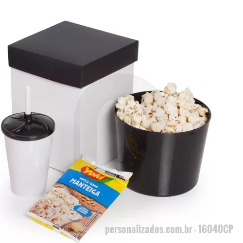Balde de pipoca personalizado - 1 Pote plástico para pipocas 14.5x11.5cm, 1 Copo plástico com tampa e canudo 7.5x 10.5 cm, 1 Pipoca para micro-ondas Yoki 50gr, 1 Caixa corte e vinco em papel cartão branco 360gr 14x14x18.5cm / Peso 0.260g