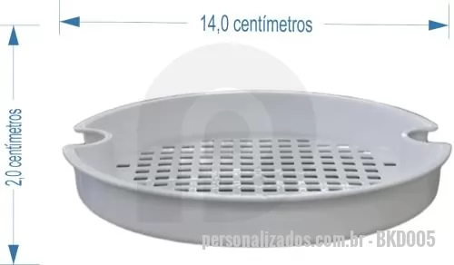 Balde personalizado - Balde de praia com alça produzido em polipropileno, com capacidade de 1,0 litro, peso aproximado de 97 gramas, acompanhado de peneira, pá, rastelo e 4 forminhas, formando um kit completo para atividades recreativas. Conta com estrutura leve e resiste