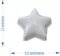 Balde de praia com alça produzido em polipropileno, com capacidade de 1,0 litro, peso aproximado de 97 gramas, acompanhado de peneira, pá, rastelo e 1 forminha, formando um kit completo para atividades recreativas. Conta com estrutura leve e resisten