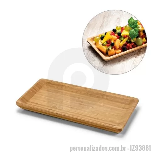 Bandeja personalizada - Travessa em bambu, indicada para servir alimentos. Fornecida em caixa presente de papel kraft reciclado. Certificação EU Food Grade. A cor e o resultado da impressão nos materiais naturais pode variar entre produtos. 255 x 130 x 18 mm | Caixa: 260 x 