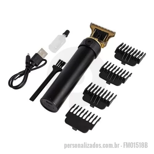 Barbeador elétrico personalizado - Descrição: A Máquina de Cortar Cabelo Recarregável é perfeita para cortes precisos e duráveis, com lâminas em aço inoxidável e corpo de alumínio. Ela vem com 4 pentes plásticos (1,5mm, 2mm, 3mm e 4mm), escova de limpeza, óleo lubrificante e cabo USB-Tipo C para carregamento rápido. Leve, potente e fácil de usar.  Largura :  4 cm  Comprimento :  15,3 cm  Espessura :  2,7 cm  Medidas aproximadas para gravação (CxL):  11 cm 1,5 cm  Peso aproximado (g):  134