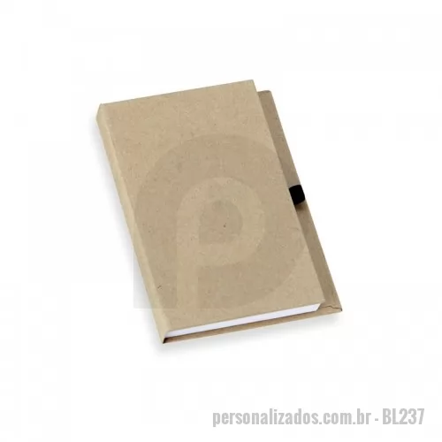 Bloco Anotações personalizado - Bloco de anotações capa dura em kraft com porta caneta e wire-o. Contém aproximadamente 100 páginas não pautadas na cor branca. Ideal para divulgar sua empresa em eventos corporativos, brindes personalizados e campanhas promocionais.