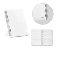 Caderno A5 de capa flexível em PP com tratamento antibacteriano, segundo a certificação ISO 22196. Com 160 páginas pautadas em papel reciclado branco. 140 x 213 mm