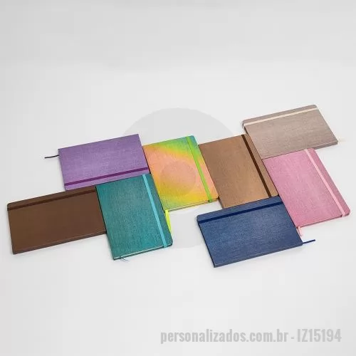 Bloco personalizado - Buscando uma caderneta para manter suas anotações e planejamentos organizados e todos registrados? Nossa Caderneta é a escolha perfeita! Possui capa impressa em couchê com laminação fosca e cerca de 80 folhas pautadas em cor marfim, excelentes para a