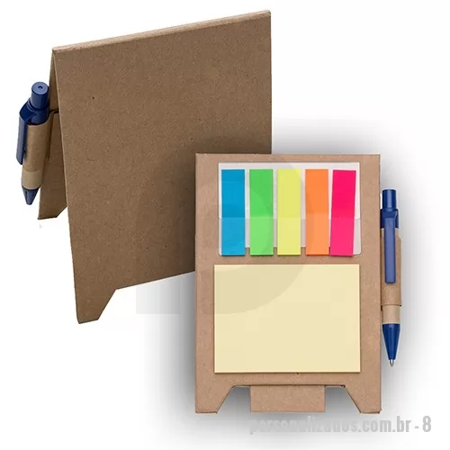 Bloco personalizado - Tamanho 13,5 cm x 9,5 cm. Bloco de anotação ecológico com apoio para deixar ele em pé com post -it Contém: 25 folhas amarelas 50 marcadores coloridos 1 caneta reciclada na cor azul que poder ser pendurada na lateral do bloco de notas.