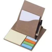 Tamannho 13,9 x 13 cm.Bloco de anotações ecológico dobrável com post-it e caneta. Bloco possui um suporte com folhas brancas(aproximadamente 50 folhas) que ao ser inclinado fica em pé, neste mesmo suporte há uma “alça” de papelão que com uma mini caneta papelão com clip e ponteira plástica preta. Quatro blocos coloridos auto-colantes com aproximadamente 50 folhas e bloco amarelo com aproximadamente 50 folhas.