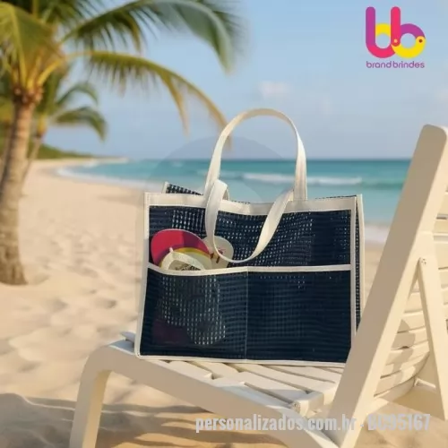 Bolsa de praia personalizada - DESCRIÇÃO: PRAIA BAG 42X34CM  EM TELA COM ACABAMENTO  EXTERNO EM SINTETICO  ALÇA 58CM  NO MESMO MATERIAL,  FECHAMENTO COM BOTÃO IMÃ.