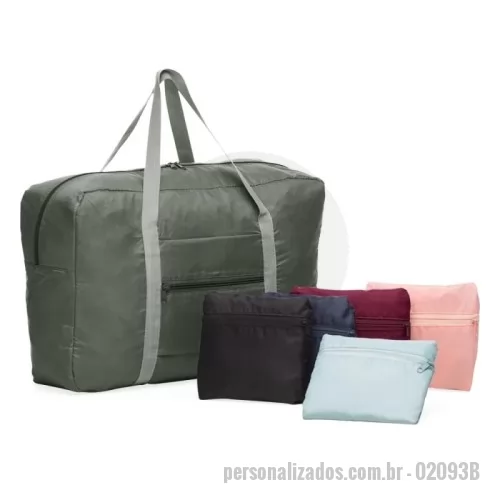 Bolsa de viagem dobrável personalizada - Bolsa de viagem dobrável Personalizada - 02093B - Bolsa de Viagem Dobrável 32L  Descrição: Bolsa de viagem confeccionada em poliéster impermeável, com capacidade de 32 litros e design dobrável para facilitar o transporte e armazenamento. Possui dois compartimentos e bolso traseiro para encaixe em malas de viagem, tornando-a ideal para viagens rápidas ou uso diário.  Especificações:  Altura: 32 cm  Largura: 46,5 cm  Profundidade: 16 cm  Medidas para gravação (CxL): 8 cm × 16 cm  Peso aproximado: 123 g - 178437 - Bolsa de viagem dobrável