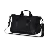 Bolsa esportiva de 29 litros em poliéster à prova dágua com quatro compartimentos, sendo dois deles exclusivos para tênis e itens molhados. Contém bolso para encaixe em malas de viagem, bolso interno e acompanha alça transversal.  Altura: 30 cm Largura: 60 cm Profundidade: 20,5 cm