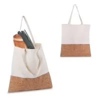 Sacola em algodão cru 140g/m² com detalhe em cortiça. Alça com altura de 9 cm, ideal para transporte.