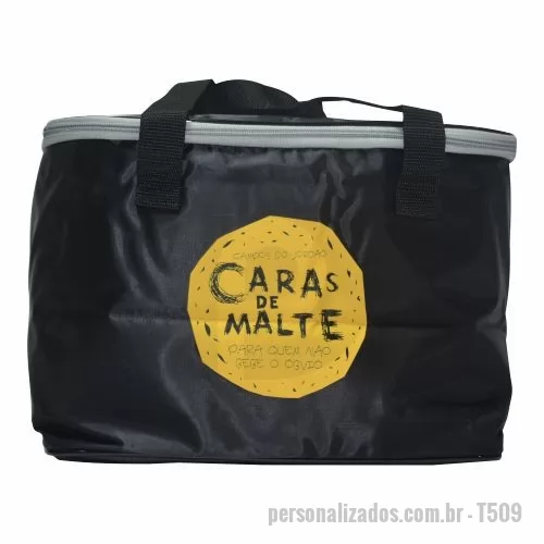 Bolsa térmica personalizada - Bolsa Térmica com capacidade para 15 litros com alça dupla de mão. Disponível em várias cores. Gravação da Logomarca em até 3 cores  já inclusa.  Tamanho: 32 cm X 22 cm X 22 cm. Revestimento externo: Nylon 70. Revestimento interno: PVC Laminado. Acabamento: Vivo. Alça: Dupla de Mão.