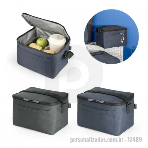 Bolsa térmica personalizada - Bolsa térmica em rPET 600D com interior em PEVA. Alça ajustável em webbing, bolso frontal e fecho duplo. Capacidade até 7 L. 240 x 170 x 170 mm