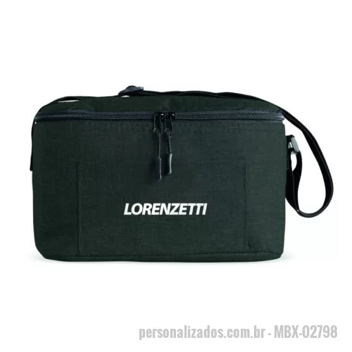 Bolsa térmica personalizada - Bolsa térmica 6 litros de poliéster. Contém bolso frontal com zíper e alça transversal regulável em nylon (não removível).