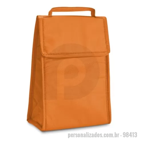 Bolsa térmica personalizada - Bolsa térmica personalizada dobrável  (não removível). Todos nossos produtos são de fabricação própria podendo ser alterado, medidas, materiais, cores e detalhes do produto. Tambem personalizamos o item como preferir, trabalhamos com diversos metódos de gravação, proporcionando uma linda apresentação do produto. Faça já seu orçamento e receba um atendimento personalizado