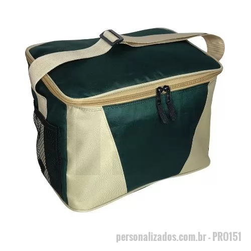 Bolsa térmica personalizada - Bolsa Termica Confeccionada em oxford plastificado, forro interno bagun espelhado fechando com solda eletronica para nao vazamento de liquidos, ziper n 08 capacidade de 18 litros, alça longa