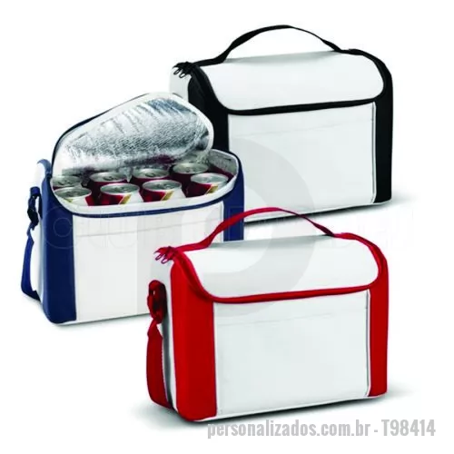 Bolsa térmica personalizada - Bolsa térmica. 600D. Com alça ajustável em webbing e bolso frontal. Capacidade até 8 L. Disponível em várias cores. Gravação da logomarca em 1 cor já inclusa.  Tamanho Aprox: 27 x 20 x 16 cm.