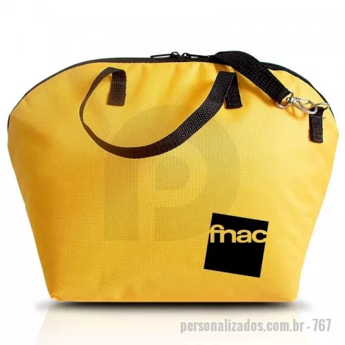 Bolsa térmica personalizada - Bolsa térmica, produzida em nylon 600, forrada internamente com manta laminada. Somos fabricantes, essa peça pode ser produzida em qualquer cor. A gravação pode ser feita em serigrafia, bordado ou sublimação. Medidas 38x29x16