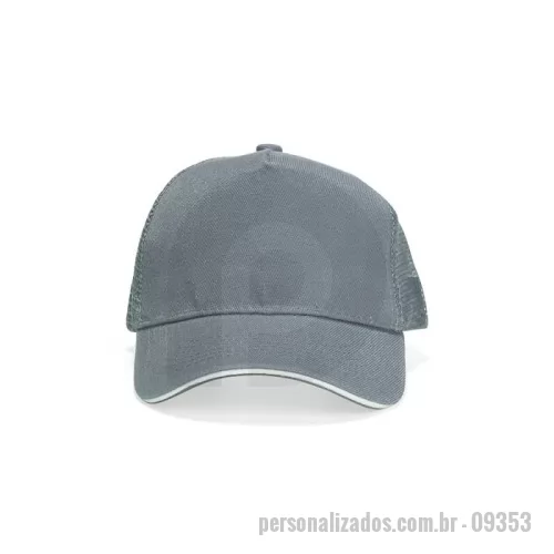 Boné personalizado - Boné de aba curva confeccionado em poliéster com  tela respirável na lateral e parte posterior, além de fecho ajustável em plástico.