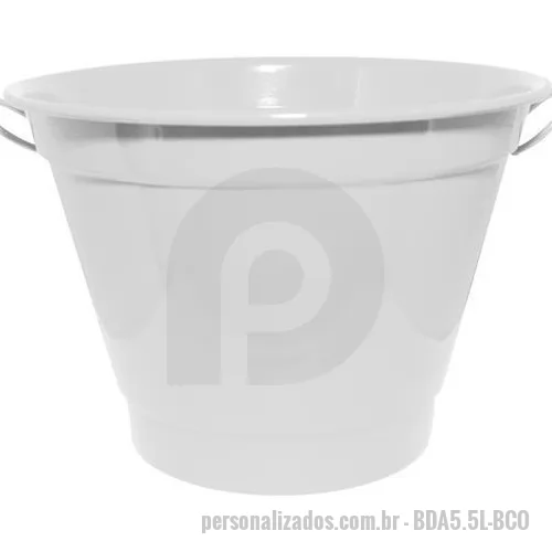 Brindes em Geral personalizado - Alumínio reforçado ou polido, resistente à corrosão. Alças laterais que facilitam transporte, mesmo cheio. Capacidade de Armazenamento - 2 garrafas de 600 ml; - 8 garrafas long neck; - 4 latas de bebida. Ideal para churrascos, festas, eventos, decoração temática. Também pode ser usado para manter alimentos refrigerados ou como peça decorativa. Peso: 272 g.