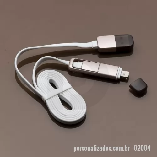 Cabo USB personalizado - Cabo de dados USB com entradas V8/Android e Lightning/iPhone. Acompanha tampas de proteção.