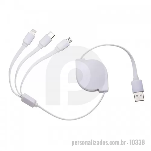 Cabo USB personalizado - Cabo USB Personalizado - 10338 - Cabo USB retrátil com as entradas Lightning/iPhone, V8/Android e Tipo-C/Android. Suporte com rolamento e trava automática. Suporte com frente lisa e parte traseira com área para aplicação de adesivo ou etiqueta resinada. - 151313 - Cabo USB