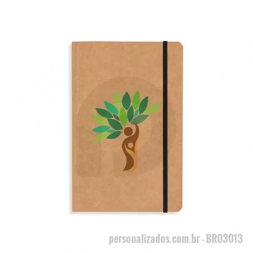 Caderneta personalizada - Caderneta em material kraft, frente e verso liso com fita elástica para fechar. Contém aproximadamente 80 folhas amareladas sem pauta.