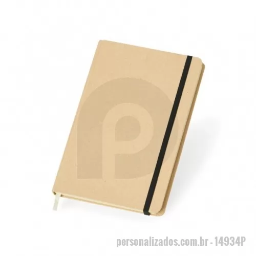 Caderneta personalizada - Caderneta de kraft com marca página em cetim e elástico para lacre. Contém aproximadamente 80 folhas marfim pautadas.