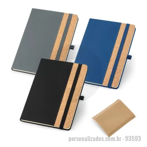 Caderno Capa Dura personalizado - Caderno A5 com capa dura em cortiça e PU e 192 páginas pautadas em cor marfim. Contém elástico, fita separadora e suporte para esferográfica (não inclusa). Fornecido em bolsa de non-woven. 140 x 210 mm