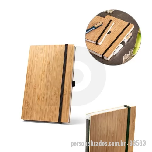 Caderno ecológico personalizado - Caderno de bolso de capa e contracapa em placa de bambu e lombada em poliéster 100% reciclado (100% rPET). O interior contém 80 folhas lisas com papel reciclado, suporte para esferográfica (não inclusa) e elástico para fecho do caderno. A cor e o resultado da impressão nos materiais naturais pode variar entre produtos. 90 x 140 mm