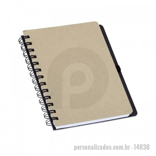 Caderno personalizado -  Caderneta capa dura em kraft com wire-o e porta caneta. Contém aproximadamente 100 páginas pautadas na cor branca.