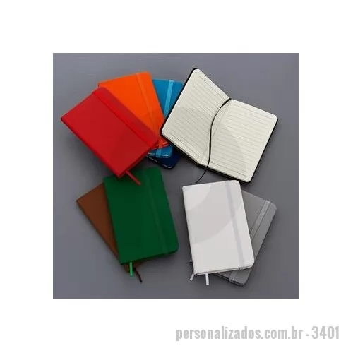 Caderno personalizado - Caderneta tipo moleskine emborrachado com marcador de página em cetim e fita elástica para fechar. Contém aproximadamente 80 folhas amareladas com pauta. Largura : 8,8 cm Espessura : 1,2 cm Comprimento : 14,1 cm Medidas aproximadas para gravação (CxL): 13,8 cm x 8,2 cm Peso aproximado (g): 96