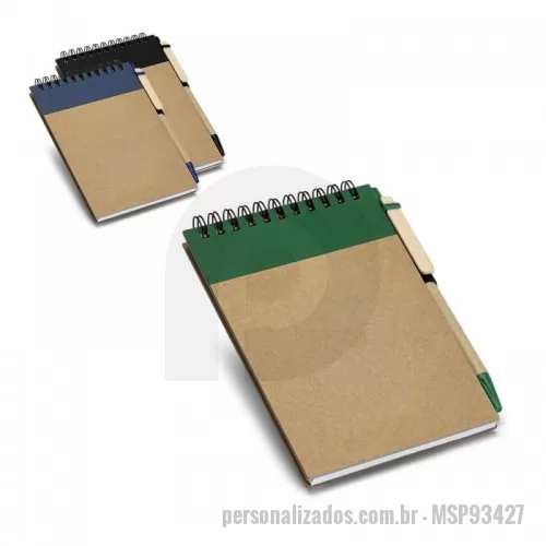 Caderno personalizado - Caderno de bolso espiral com 60 folhas não pautadas de papel reciclado e capa dura em cartão. Incluso esferográfica. 105 x 145 mm