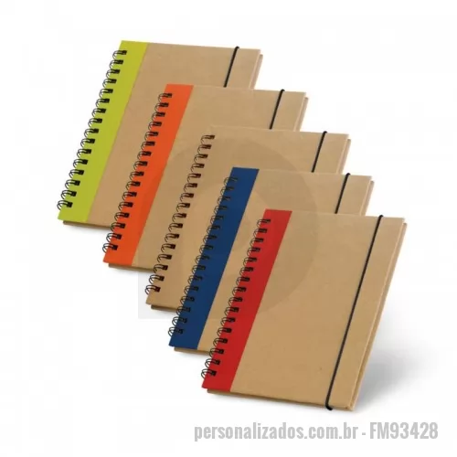 Caderno personalizado - Caderno A6 em cartão com capa dura e 60 folhas lisas de papel reciclado. 105 x 145 mm. Cores Disponíveis: Azul Escuro, Vermelho, Verde Limão, Laranja e Kraft