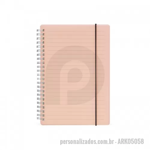 Caderno personalizado - Caderno A5 com capa plástica e elástico para lacre, contém aproximadamente 80 folhas marfim com pauta.
