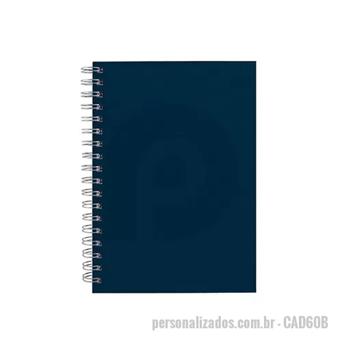 Caderno personalizado - Caderno, ou blocos de anotação, são bastante utilizados no ambiente corporativo para notas durante reuniões e como suporte para tarefas. Nosso caderno vênus personalizado é um produto ideal para destacar sua marca em congressos, eventos, cursos ou projetos de endomarketing. O caderno conta com 96 folhas (192 páginas) em papel offset 63gr com pauta padrão, 8 páginas iniciais padrão sendo: dados pessoais, calendários, planejamento anual e trimestral. Fechamento em wire-o (prata ou preto), com argolas duplas. Customize com impressão em baixo relevo ou hotstamping e surpreenda clientes e colaboradores com um brinde corporativo que deixe sua empresa sempre lembrada. 