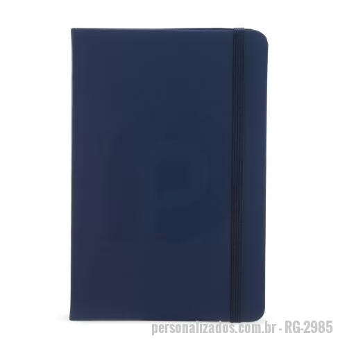 Caderno personalizado - Caderneta em couro sintético emborrachado, possui marca página em cetim e elástico para lacre. Contém aproximadamente 80 folhas marfim sem pauta.