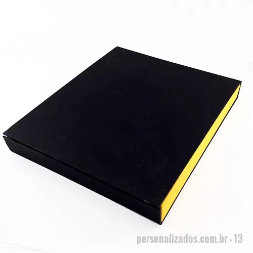 Caixa personalizada - Caixas flexíveis ou cartonadas  totalmente personalizadas. Material feito em diversos formatos com ou sem formatos especiais e acabamento em diversos formatos.