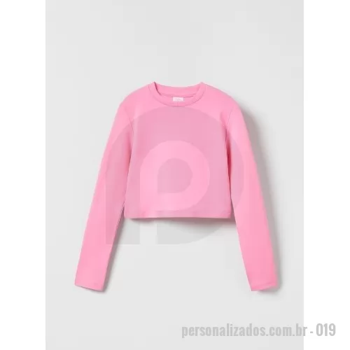 Camiseta personalizada - Camiseta cropped com gola redonda e manga comprida.