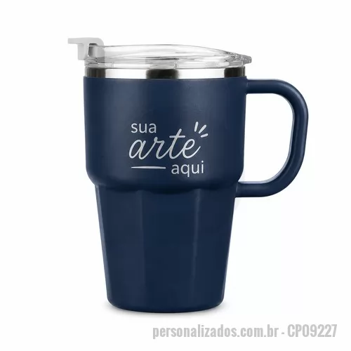 Caneca personalizada - Caneca de parede dupla com interior em inox 304, revestimento externo e alça em plástico polipropileno (PP) e capacidade máxima de 550ml. Possui tampa de pressão em AS com protetor para o bocal em PP, além de acesso para canudo e anel de vedação em silicone, permitindo duas formas de consumo de bebidas. Acompanha canudo plástico.