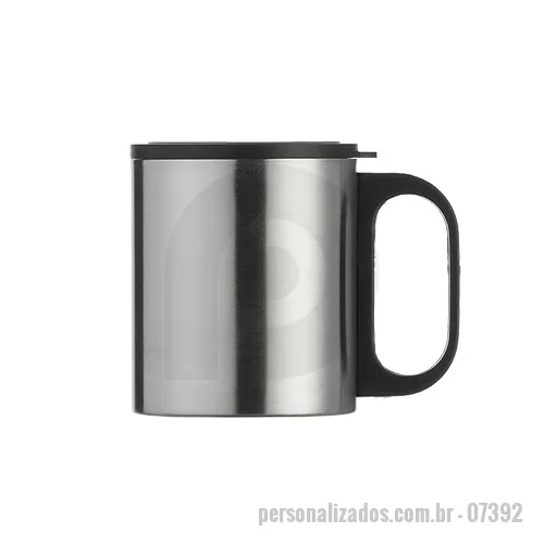 Caneca personalizada personalizada - PRODUTO: Caneca Inox 180 ml DESCRIÇÃO DO PRODUTO: Caneca de inox 180ml com cabo e tampa em plástico resistente(não é térmica). Altura : 8,1 cm Largura : 10 cm Circunferência : 21,5cm Medidas aproximadas para gravação (CxL): 7,5 cm x 6 cm Peso aproximado (g): 84 Cor: Prata