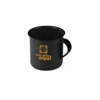 Caneca em metal com acabamento rustico. Capacidades aproximada: 70ml, 180ml e 400ml