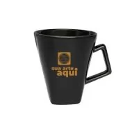Caneca de porcelana. 270ml Medidas aproximadas: ø 9cm x 10,5cm Alt.