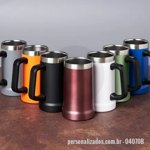 Caneca térmica personalizada - Caneca térmica Personalizada - 04070B - O ChatGPT disse:  Caneca Térmica Inox 700ml – Praticidade e Conservação Térmica no Dia a Dia  Descrição: Caneca térmica confeccionada em aço inoxidável com pegador plástico resistente e capacidade total de 700ml. Ideal para manter bebidas quentes ou frias na temperatura ideal por mais tempo, aliando durabilidade e praticidade em um design funcional.  Especificações: Altura: 17,2 cm Largura: 15 cm Área de gravação: 12 x 8 cm Peso: 355 g  Versátil e resistente, é perfeita para uso diário, viagens, escritório ou como brinde personalizado. - 178274 - Caneca térmica