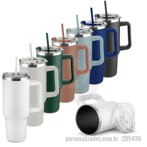 Caneca térmica personalizada - Caneca térmica de 1,3 litros em inox reciclado com parede dupla (interno 304, externo 201), acabamento em pintura a pó, tampa e canudo em plástico PP na cor do produto.
