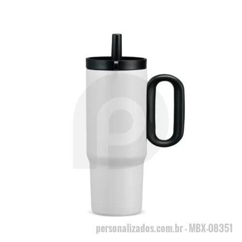 Caneca térmica personalizada - Caneca térmica em inox 304 com pintura eletrostática, alça lateral em plástico e capacidade de até 750ml. Conta com estrutura de parede dupla e vedação a vácuo para manter a temperatura de líquidos por mais tempo. Possui tampa plástica rosqueável com acesso para canudo, infusor removível e alça para fixação de chaveiro ou gancho. Acompanha canudo plástico para encaixe.