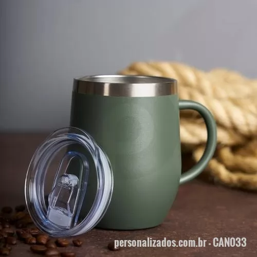 Caneca térmica personalizada - Com design compacto e acabamento sofisticado, esta caneca térmica de inox com capacidade de 350ml é uma excelente escolha para servir café, chá, sucos ou outras bebidas com mais praticidade e estilo. Seu material livre de BPA proporciona uso mais seg
